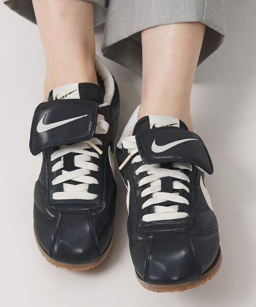 NIKE（ナイキ）の「＜NIKE＞コルテッツ SE スニーカー（スニーカー・レディース・ブラック・23.5cm/24.5cm/24cm/23cm/25cm）」の4枚目の写真