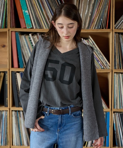 GEORGE'S(ジョージズ)の「フットボールナンバーT(Tシャツ/カットソー・レディース・レッド/チャコールグレー/オフホワイト・FREE)」の3枚目の写真