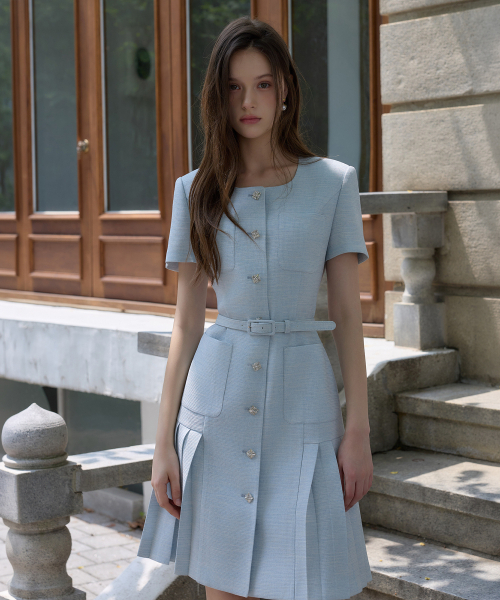 JULIY&CALLA（ジュリー&カラー）の「26HS ラブバイユー エラプリーツ サマーツイード ワンピース ボカシブルー 招待客ルックセレモニールック（ワンピース・レディース・その他・SMALL/MEDIUM）」の5枚目の写真