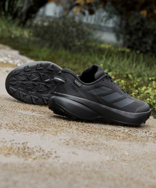 adidas（アディダス）の「Terrex トレースファインダー プラス GORE-TEX トレイルランニング / Terrex Tracefinder Plus GORE-TEX Trail Running / ランニングシューズ / アディダス adidas（スニーカー・メンズ・ブラック・28.5cm/28.0cm/25.0cm/27.5cm/27.0cm/26.5cm/26.0cm/25.5cm/29.0cm/24.5cm）」の13枚目の写真