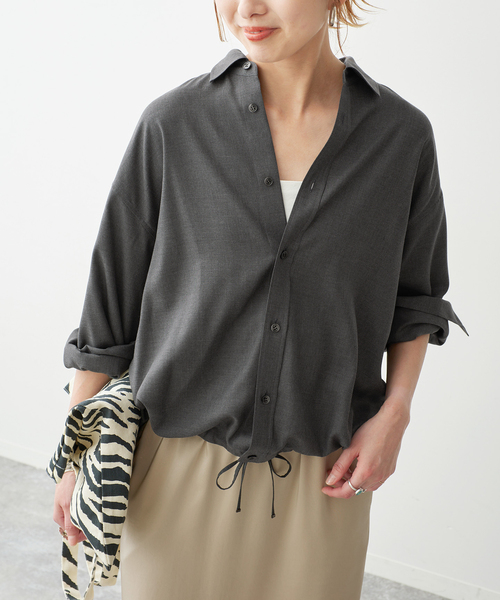 Spick & Span(スピックアンドスパン)の「CU/PEヘムギャザーシャツ(シャツ/ブラウス・レディース・ブラウン/チャコールグレー/マルチ・FREE)」の1枚目の写真