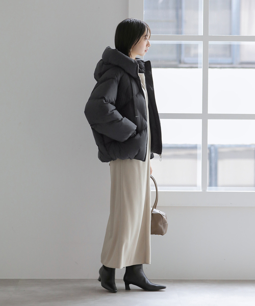 La TOTALITE(ラトータリテ)の「DUNO/デュノ PEGGIE(ダウンジャケット/コート・レディース・ベージュ/ブラック/グリーン・SMALL/MEDIUM/X-SMALL)」の5枚目の写真