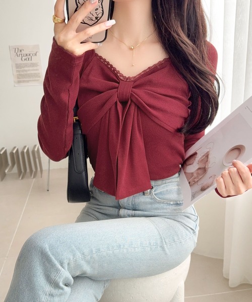 mily bilet（ミウィビレット）の「【mily bilet】一枚でときめく、主役級ビッグリボン×繊細レースで大人ガーリーに♪リボンレーストップス（長袖）（Tシャツ/カットソー・レディース・チャコール/バーガンディー/アイボリー・LARGE/MEDIUM/SMALL/X-LARGE）」の3枚目の写真