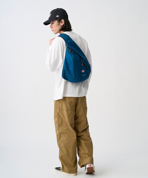 DANTON(ダントン)の「RHONE 14 - CORDURA Canvas One Shoulder Bag(バックパック/リュック・レディース・ブルー系その他/ダークブラウン/ダークグレー/ブラック/オレンジ系その他/グレイッシュベージュ・-)」の8枚目の写真