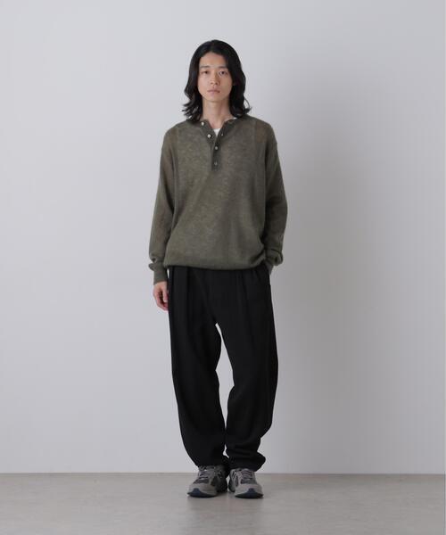 YLEVE(イレーヴ)の「YLEVE / SUPER KID MOHAIR HENRY NECK KNIT(ニット/セーター・メンズ・カーキ/グレー系その他3・4)」の6枚目の写真