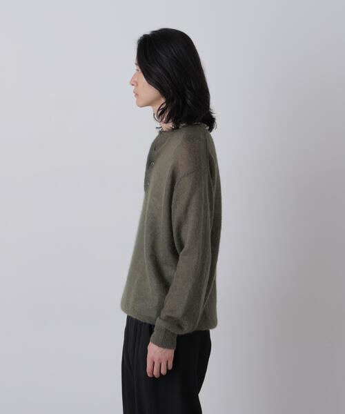 YLEVE(イレーヴ)の「YLEVE / SUPER KID MOHAIR HENRY NECK KNIT(ニット/セーター・メンズ・カーキ/グレー系その他3・4)」の7枚目の写真