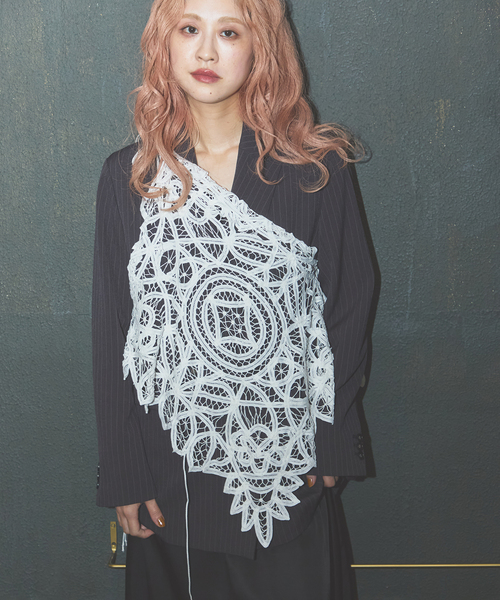 JOURNAL STANDARD（ジャーナルスタンダード）の「【SALLY VINTAGE × JOURNAL STANDARD】SALLY TAPE LACE BL（シャツ/ブラウス・レディース・ブラック/ホワイト・FREE）」の2枚目の写真