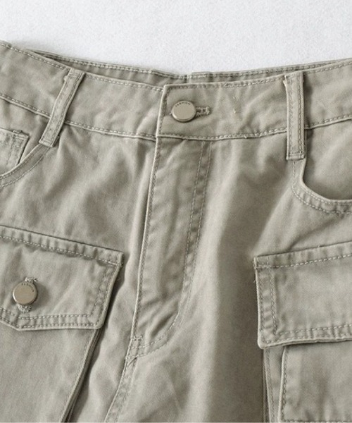 LA POMME petit(ラポミ・プチ)の「Multi Pocket Cargo Mini Skirt/マルチポケットカーゴミニスカート(スカート・レディース・アーミー/ブラック/キャメル/グレー・X-SMALL/SMALL/MEDIUM/LARGE)」の5枚目の写真