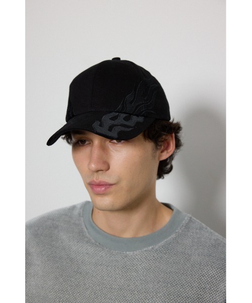 AZUL by moussy(アズールバイマウジー)の「ファイア刺繍キャップ(キャップ・メンズ・ブラック系その他/ブラック・FREE)」の3枚目の写真