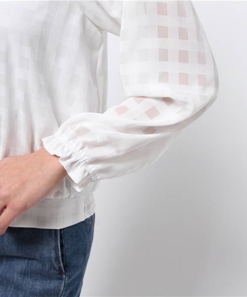 one after another NICE CLAUP（ワンアフターアナザーナイスクラップ）の「【ナイスクラップ】ギンガムチェックブラウス（シャツ/ブラウス・レディース・オフホワイト/ネイビー/ブラック・FREE）」の4枚目の写真