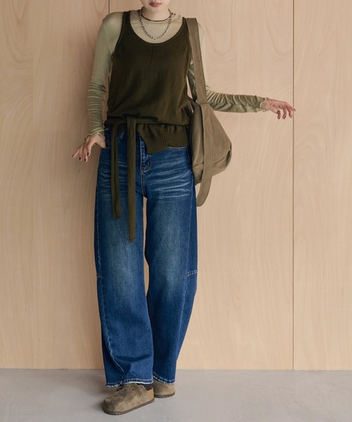 LAULEN(ローレン)の「belted asymmetric knit vest /ベルト付きアシンメトリーニットベスト(ベスト・レディース・グレー/パープル/ブラック/カーキ/アイボリー・FREE)」の20枚目の写真