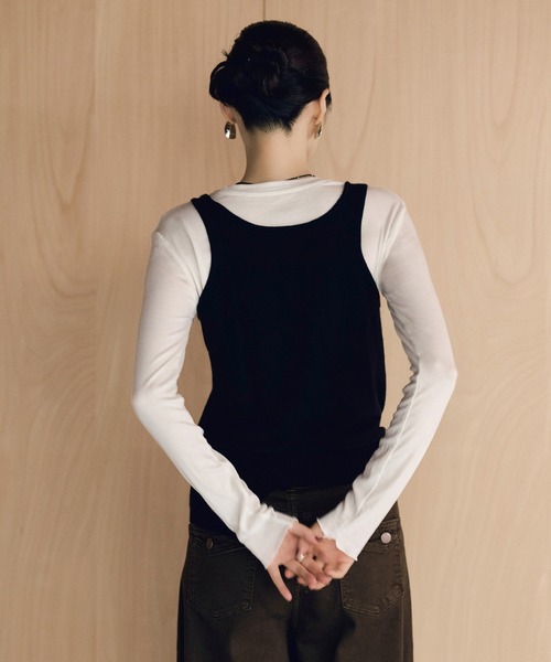 LAULEN(ローレン)の「belted asymmetric knit vest /ベルト付きアシンメトリーニットベスト(ベスト・レディース・グレー/パープル/ブラック/カーキ/アイボリー・FREE)」の9枚目の写真