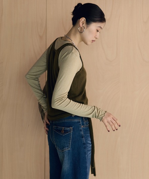 LAULEN(ローレン)の「belted asymmetric knit vest /ベルト付きアシンメトリーニットベスト(ベスト・レディース・グレー/パープル/ブラック/カーキ/アイボリー・FREE)」の15枚目の写真
