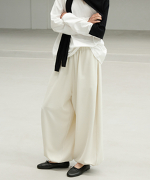 LEVAR（レバー）の「Relaxed Drape Pants - Cream（スウェットパンツ）」