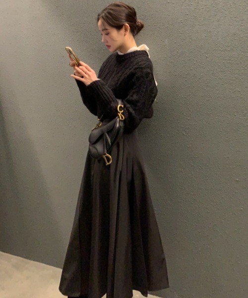 Aelina(エリナ)の「ハイウエスト ショート丈 ケーブル編みニット(ニット/セーター・レディース・ブラック/ベージュ・FREE)」の22枚目の写真