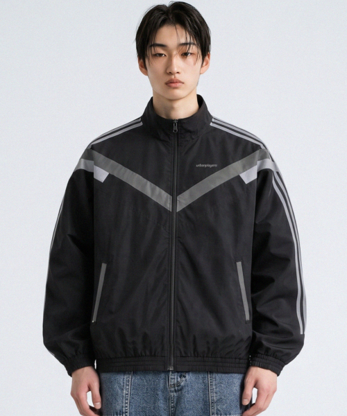 URBAN PLAYERS(アーバンプレイヤーズ)の「MARCO ウィンドブレーカー (ブラック)(ナイロンジャケット・レディース・その他・MEDIUM/LARGE)」の1枚目の写真