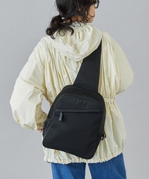 en. Urban One Shoulder Bag　通勤 / ボディバッグ