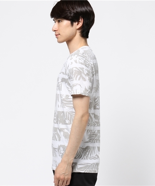 VENCEEXCHANGE（ヴァンスエクスチェンジ）の「花柄ボーダープリント半袖T（Tシャツ/カットソー・メンズ・オフホワイト/ブラック・LARGE/SMALL/MEDIUM）」の3枚目の写真