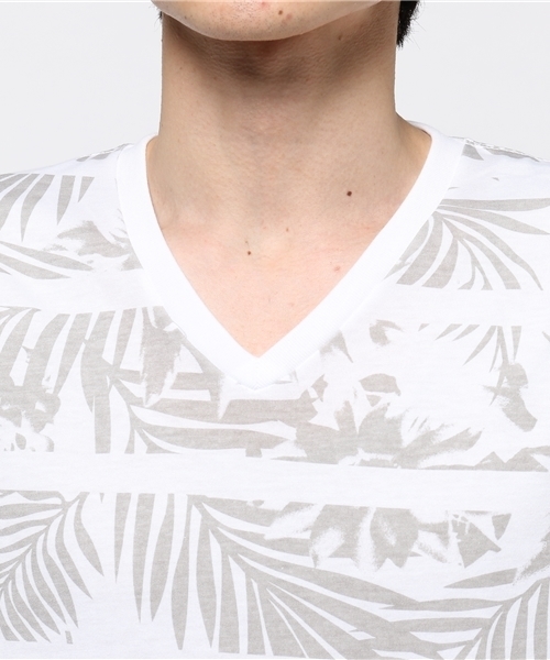 VENCEEXCHANGE（ヴァンスエクスチェンジ）の「花柄ボーダープリント半袖T（Tシャツ/カットソー・メンズ・オフホワイト/ブラック・LARGE/SMALL/MEDIUM）」の5枚目の写真