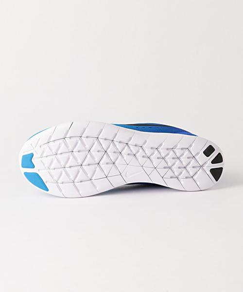 NIKE（ナイキ）の「NIKE（ナイキ） ウィメンズ フリー ラン◆◆（スニーカー・レディース・ブラック/ロイヤルブルー・23cm/25cm/24.5cm/22.5cm/24cm/23.5cm）」の5枚目の写真