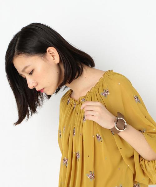 Another Edition（アナザーエディション）の「ラウンドメタルバングル/AEBC RND MTL BGL◆（ブレスレット・レディース・ベージュ/ブラック・FREE）」の7枚目の写真