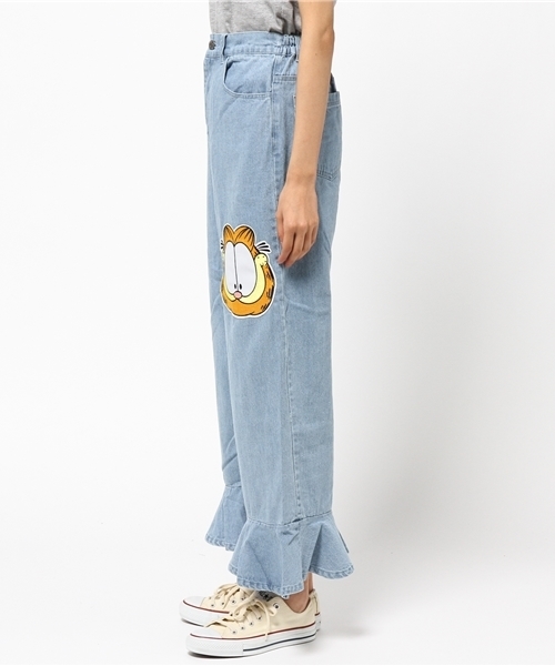 PUNYUS（プニュズ）の「ガーフィールド ぺプラムデニムパンツ（デニムパンツ・レディース・ピンク/ホワイト/インディゴブルー・1/3/2/4）」の5枚目の写真