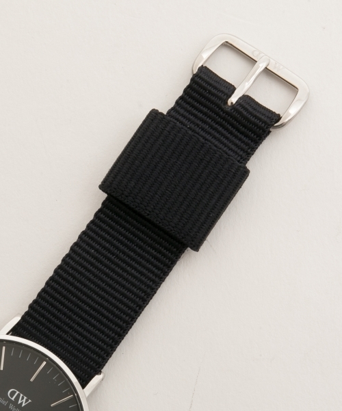 Daniel Wellington（ダニエルウェリントン）の「Daniel Wellington ダニエル・ウェリントン Cornwall BLACK MODEL 36MM / DW00100151（アナログ腕時計・メンズ・ブラック×ブラック・FREE）」の4枚目の写真