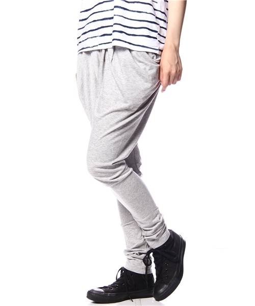 adidas Originals（アディダスオリジナルス）の「AC HAREM PANTS（その他パンツ・レディース・ブラック/グレー・SMALL/MEDIUM/LARGE/X-LARGE）」の3枚目の写真