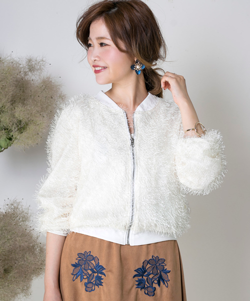 Bab Bou Jeloud（バブブージュルード）の「【WEB限定】フェアリー袖ボリュームジャケット（ブルゾン・レディース・オフホワイト/ブラック・38）」の3枚目の写真