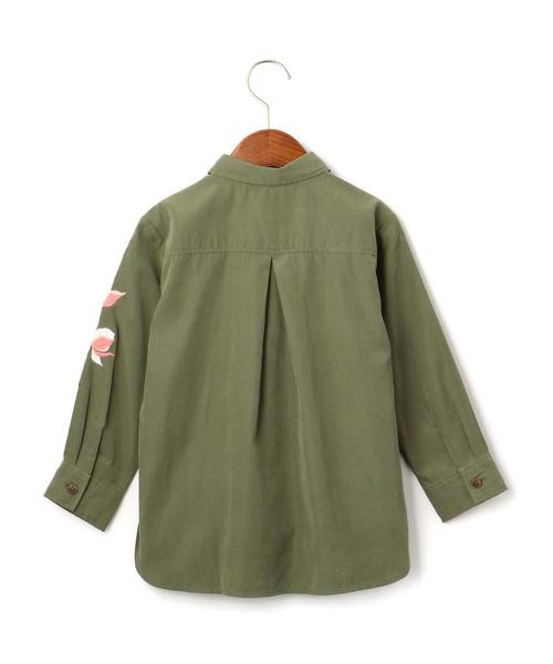 green label relaxing（グリーンレーベルリラクシング）の「フラワーシシュウ ミリタリーシャツ ロングスリーブ ◆（シャツ/ブラウス・キッズ・オリーブ・135/105/125/115）」の2枚目の写真