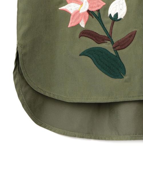 green label relaxing（グリーンレーベルリラクシング）の「フラワーシシュウ ミリタリーシャツ ロングスリーブ ◆（シャツ/ブラウス・キッズ・オリーブ・135/105/125/115）」の5枚目の写真