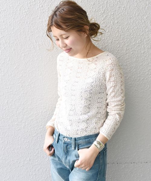 Khaju（カージュ）の「Khaju:ホルターネックレースプルオーバー（Tシャツ/カットソー・レディース・ブラック/オフホワイト・ONE SIZE）」の2枚目の写真