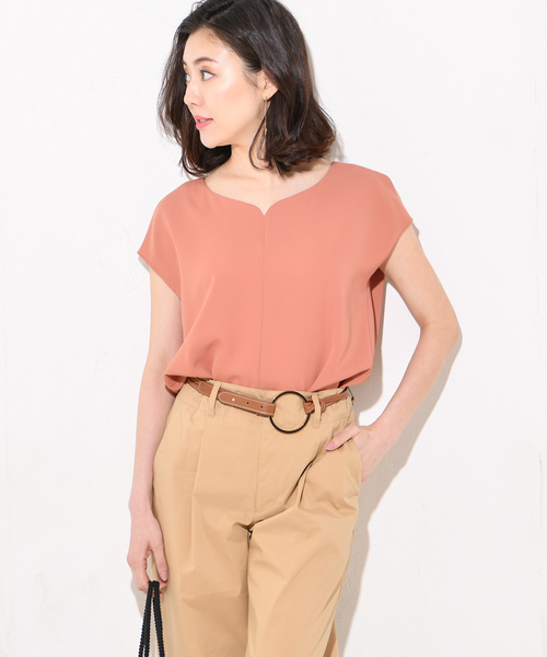 RIVE DROITE（リヴドロワ）の「ドライクロスハートネックブラウス（シャツ/ブラウス・レディース・ブラック/ベージュ/オレンジ・FREE）」の3枚目の写真