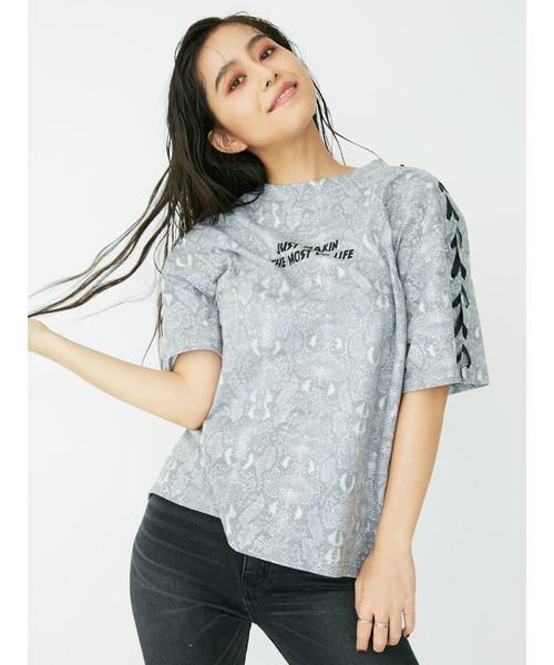 EVRIS（エヴリス）の「ショルダーレースアップBIG Tシャツ（Tシャツ/カットソー・レディース・ホワイト/ブラック/その他1・FREE）」の11枚目の写真