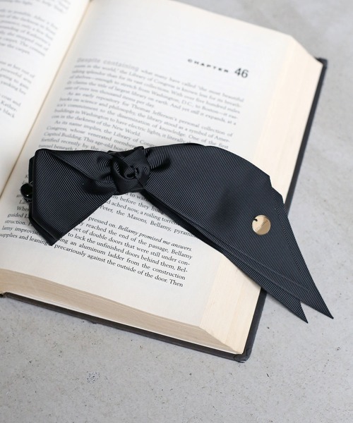 リブリボンが流れるバナナクリップ[スモーキー]（バレッタ/ヘア