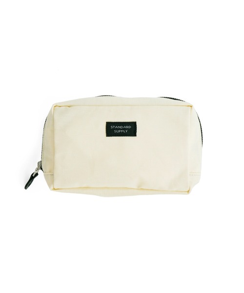 STANDARD SUPPLY（スタンダードサプライ）の「スタンダードサプライ / SIMPLICITY シンプリシティ / SQUARE POUCH M スクエアポーチM（ポーチ・レディース・ホワイト/チャコールグレー/ブラック/ベージュ/グレー/レッド/イエロー/ブルー/グリーン/ダークパープル/ダークネイビー/モカ/サファリグリーン/レンガ/マスタード/グリーン系その他/コーラルピンク/ストーン/サンドベージュ/オレンジ/ライトグレー系/ダークブラウン/キナリ/コバルトブルー/ケリーグリーン/アイボリー・FREE）」の3枚目の写真