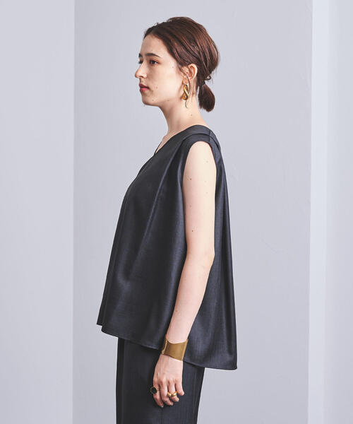 BLAMINK Ｖネックノースリーブブラウス 新品未使用 BLAMINK Vネックノースリーブブラウス 楽天市場】V