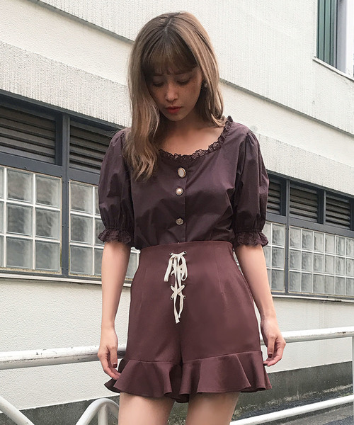 one after another NICE CLAUP(ワンアフターアナザーナイスクラップ)の「レースアップフリルショートパンツ(その他パンツ・レディース・ブラック/ブラウン/ベージュ・FREE)」の12枚目の写真