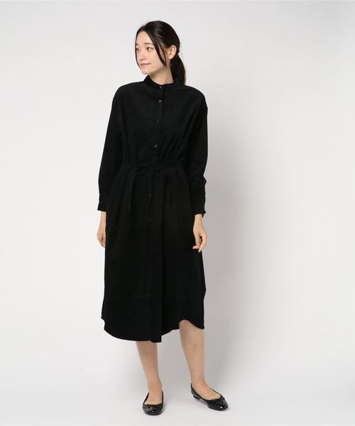 ALLUMER（アリュメール）の「コーデュロイシャツドレス（シャツワンピース・レディース・ブラック/ベージュ/カーキ・1）」の11枚目の写真