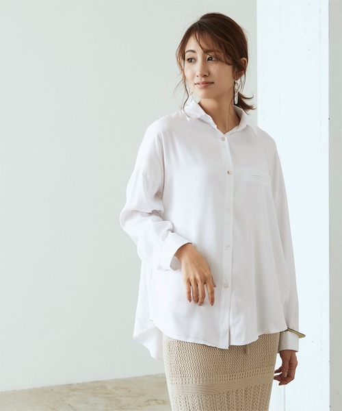 titivate(ティティベイト)の「ゆるオーバーサイズシャツ(シャツ/ブラウス・レディース・ホワイト/ベージュ/カーキ・FREE)」の9枚目の写真