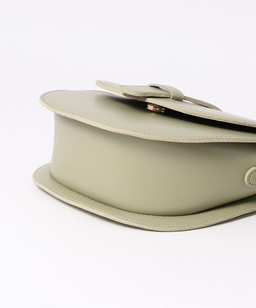 knot yacht(ノットヨット)の「フラップショルダーバッグ(ショルダーバッグ・レディース・ブラック/ベージュ/グリーン/マスタード・FREE)」の6枚目の写真