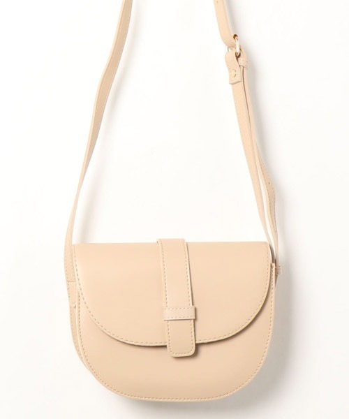 knot yacht(ノットヨット)の「フラップショルダーバッグ(ショルダーバッグ・レディース・ブラック/ベージュ/グリーン/マスタード・FREE)」の3枚目の写真