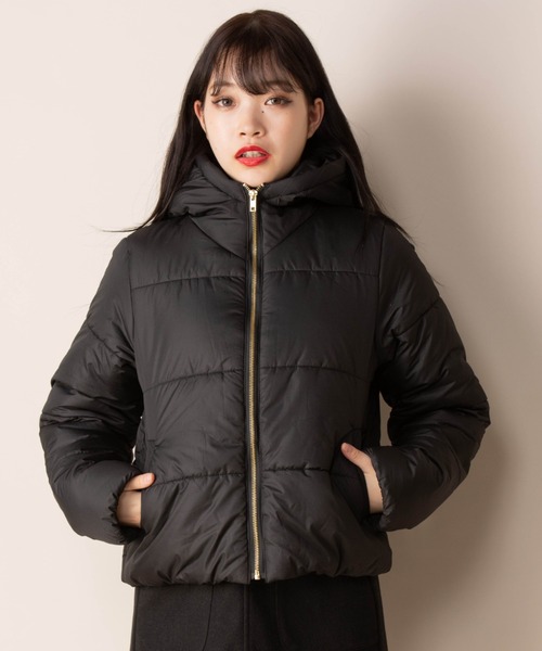 Mysa&Liina（ミーサリーナ）の「ショート中綿ブルゾン（ブルゾン・レディース・ブラック/モカ・M/L）」の2枚目の写真