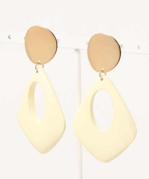 tone(トーン)の「【lea.acc*maamee*】ゴールド×ウッド(ピアス(両耳用)・レディース・ブラック/ベージュ・FREE)」の1枚目の写真