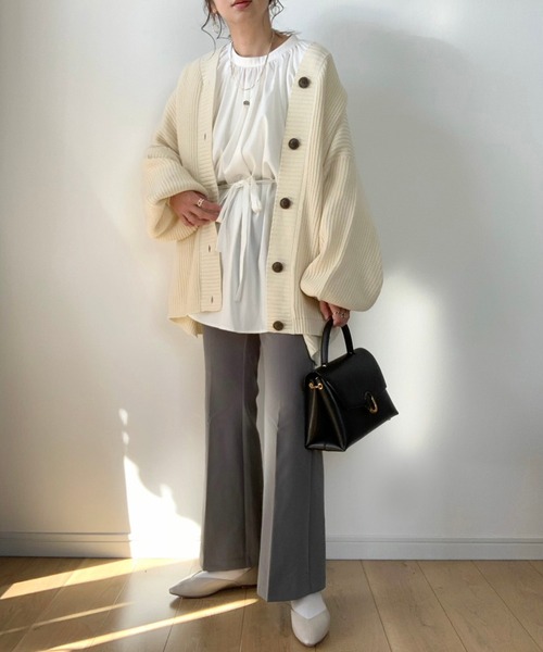 Bonjour Sagan(ボンジュールサガン)の「WEARISTA maiko × Bonjour Sagan ボリュームスリーブ 4WAYハイネックデザインブラウス(チュニック・レディース・ブラック/ベージュ/オフホワイト・FREE)」の10枚目の写真