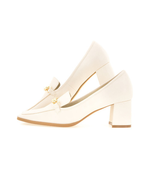 RANDA（ランダ）の「チャンキーヒールチェーンローファーシューズ（パンプス・レディース・イエロー/アイボリー/ブラック・M/S/L/LL）」の4枚目の写真