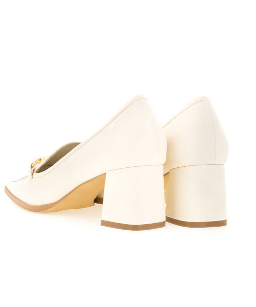 RANDA（ランダ）の「チャンキーヒールチェーンローファーシューズ（パンプス・レディース・イエロー/アイボリー/ブラック・M/S/L/LL）」の6枚目の写真