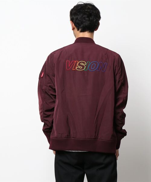 VISION STREET WEAR（ヴィジョンストリートウェア）の「【VISION STREET WEAR／ビジョンストリートウェア】レインボー刺繍MA-1　バックプリント/バック刺繍　ビッグシルエット　ブランドロゴ（MA-1・メンズ・ベージュ/ワイン・X-LARGE/LARGE/MEDIUM）」の6枚目の写真