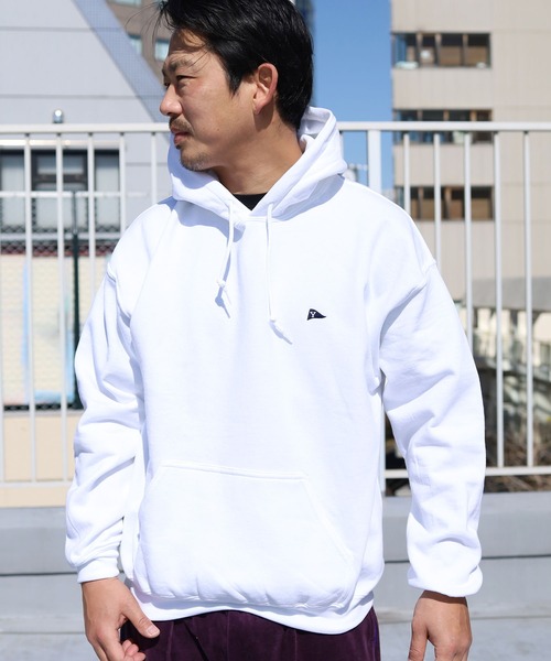 ROOPTOKYO(ループトウキョウ)の「YALE HUNDLING PULL HOODIE フーディ(Tシャツ/カットソー・メンズ・ホワイト/サックスブルー/サンドベージュ・M/L)」の4枚目の写真