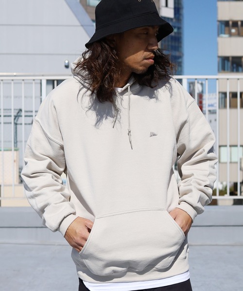 ROOPTOKYO(ループトウキョウ)の「YALE HUNDLING PULL HOODIE フーディ(Tシャツ/カットソー・メンズ・ホワイト/サックスブルー/サンドベージュ・M/L)」の6枚目の写真